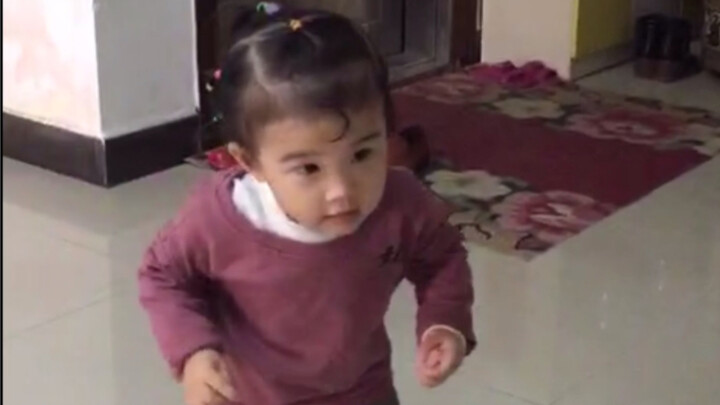 Kumpulan imut (adik perempuan yang sedikit lebih langsing)