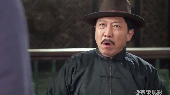 A man comes to the restaurant for a meal, but the owner has no idea who he is—and because of a singl