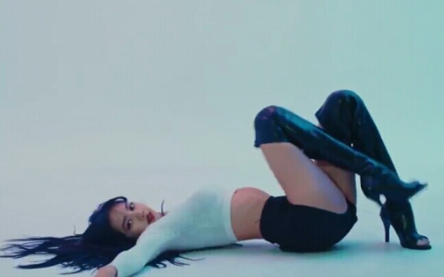 【Lisa】最新舞蹈！这身材，这踩点！