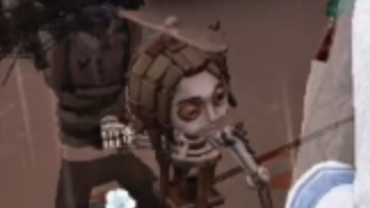 Luis im lặng, chỉ một mực dọa người