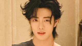 Xiao Zhan with long hair and peerless looks is like a god descended to earth. Brother, is your face 