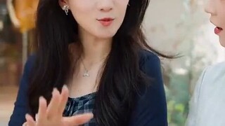 Pernikahan_kontrak,_aku_menaklukkan_suami_CEO_dingin_itu,dia_memanjakanku_seperti_permata!(480p)