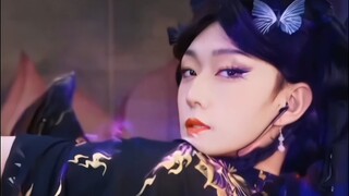 Lần đầu tiên Kè Lạc hóa trang khiêu vũ (Phiên bản màn hình lớn)