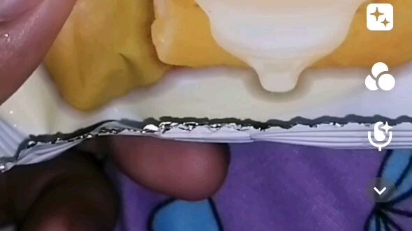 Why does this kinda look like😨..