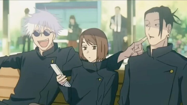 Three of you are the human颜值 leaders.
