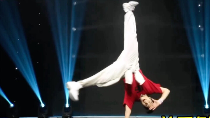 Tài năng nhảy breaking của vũ công chính trong nhóm nam thế hệ mới của JYP ra sao?