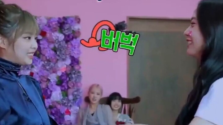 jensoo and chaelisa lovesick girl