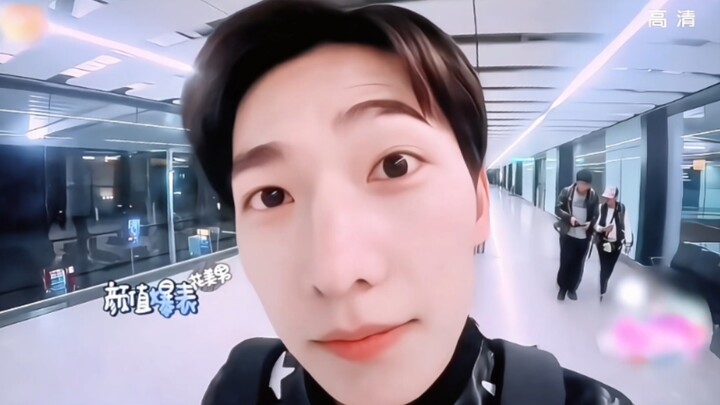 At this moment, Yang Yang still had no idea what was about to happen—