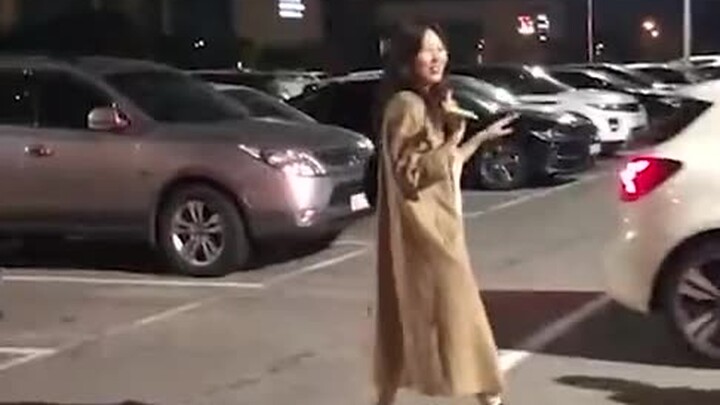 HyunA was caught by fans teasing her comeback choreography and quickly stopped, but the mischievous 