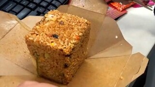 أحاول تناول أرز مقلي جديد.
