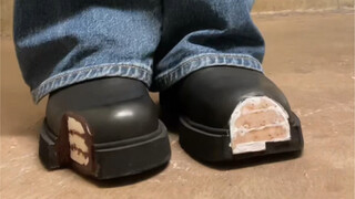 Sepatu kue! Wah!