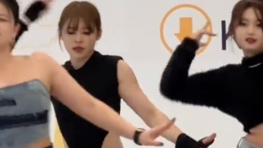 Aku rekan setim yang suka pukul siku di roadshow, oke?｜ Drama-aespa 11.25 Arsip Snap Live Roadshow B