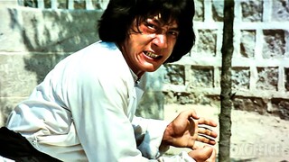 Jackie Chan unleashes his dragon fist | Dragon Fist | CLIP