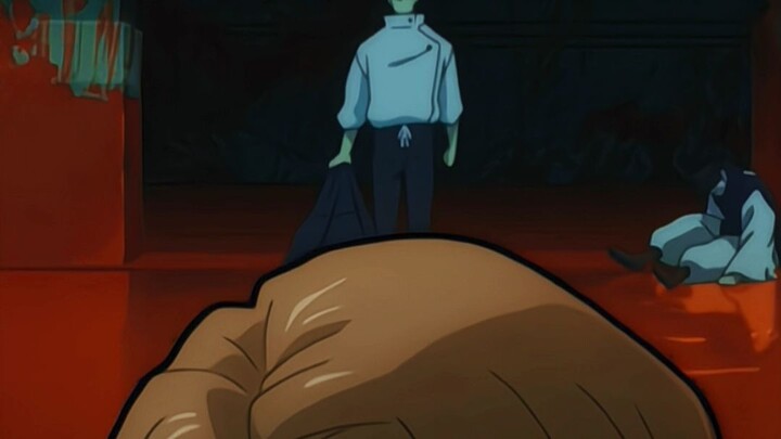 不说话，也能压迫全场。