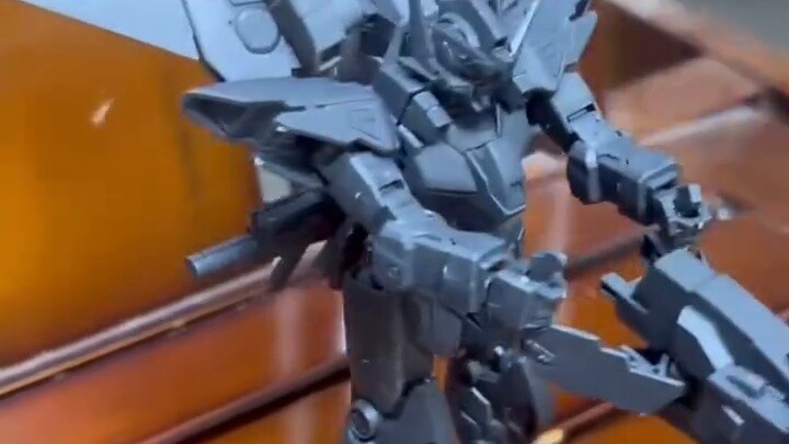 Tin xấu đến từ vòng cao su. Bandai HG fierce bird bay lên hành tinh phòng thủ