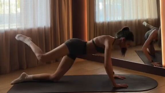 pilates exercises with NO EQUIPMENT required
