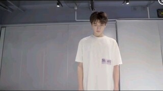 Tôi không cho phép bất cứ ai không xem video Lin Yi nhảy này! ! !