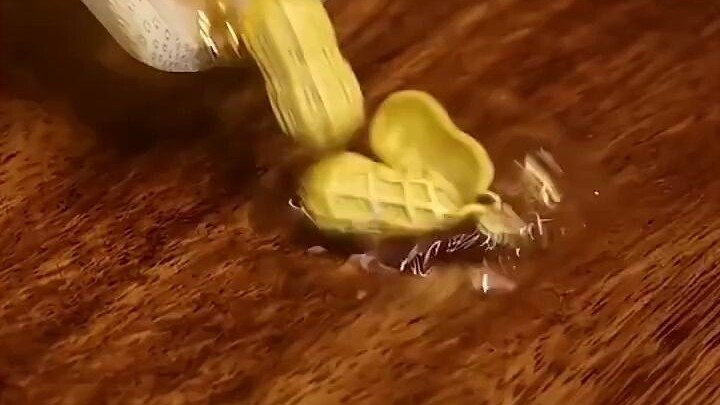 สร้อยข้อมือถั่วลิสง ความโชคดีกำลังจะเกิดขึ้น คนที่ซื้อสร้อยข้อมือถั่วลิสงให้คุณต้องรักคุณมากแน่ๆ เพร