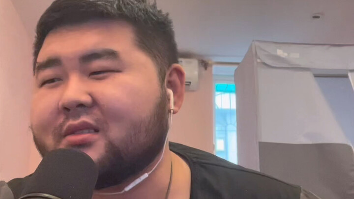 What are the different types of male voices?
