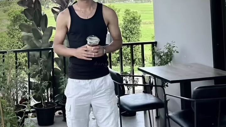 đẹp trai như vậy ai chẳng mê😍