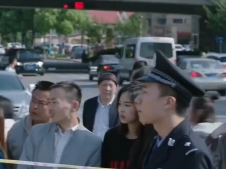 ครั้งแรกที่เห็นโจรตัวเล็กคนหนึ่งยืนกรานไม่ยอมจำนนแม้ต้องตาย