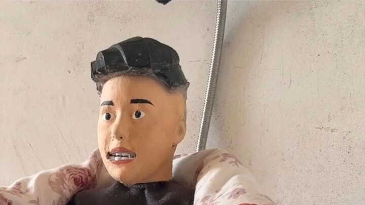 The silly invention of the cook and the donkey, a genius and creative idea that can do everything, t