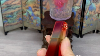 早说你们喜欢暗器，阁主也不至于装了三年的簪娘。