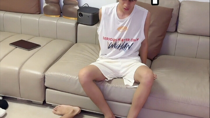 Mengendalikan adik, bagi kakak adalah hal yang mudah.