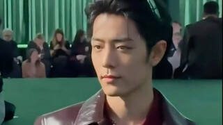 Cute!!! Zhan Zhan, who was dazzled, was too real, his movements were too cute, the relaxation from a