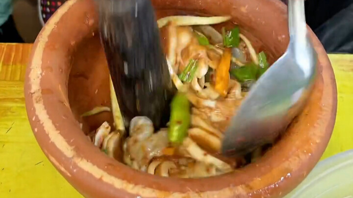Thai Cuisine: Mystery Fruit Salad with Shrimp at the Robot Night Market