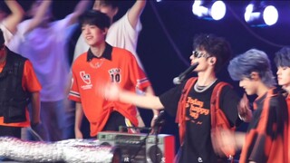 Zhang Zeyu's full-face battle dance performance throughout the TF Family concert—Let's Go All Out