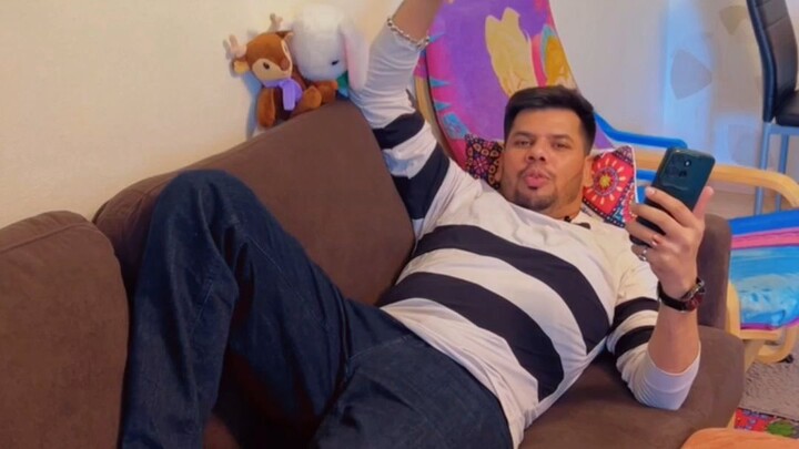 Chai ke naam par aisi bezzati? 🤦‍♀️ | #shorts #husbandwife #comedyreela #indianreels