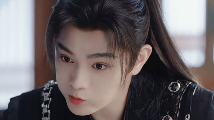 Một đóa hắc liên hoa đáng yêu quá vậy