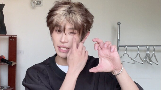 OOTD warna bulu kucing Siam gaya Amerika｜Obrolan harian