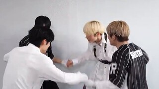 RIIZE Hong Seung-han Shotaro + TXT Choi Yeon-jun Huening Kai ท้าทายการเต้นอย่างมีความสุขตลอดไป!