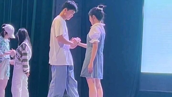 “Angin Musim Panas” Ayo rasakan cinta yang masih polos dan manis itu!