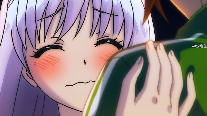 My ghost girlfriend is so happy that only I can see her.