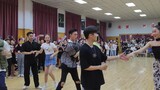 Màn thách đấu nhảy Latin ở trường học