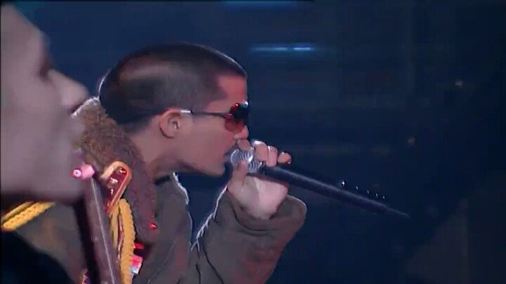 บันทึกการแสดงสด Clash Army Rock Concert