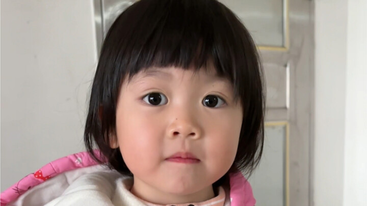 الدراسة بدأت! نذهب إلى المدرسة بفرح وسعادة، ونعود إلى البيت ببهجة وسرور. اليوم الأول في الروضة: الطف