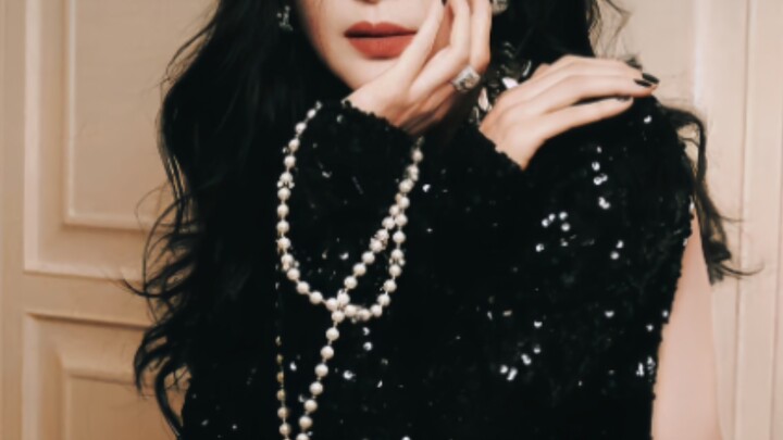 I thought Hollywood had finally figured it out, but she actually did her own makeup.