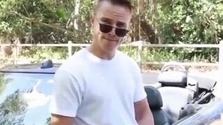Hey honey, wanna get your ass in my new car?