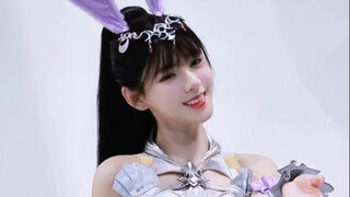 Zhang Yuxi cosplay Xiao Wu dari Douluo Continent | Bukankah ini benar-benar keluar dari komik? | Per