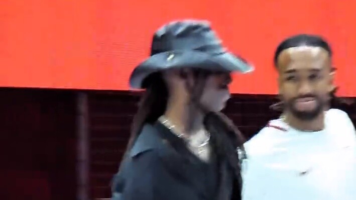 Bouboo and AC encountered Whiplash during the battle hahahahahaha