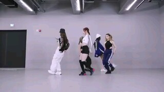 ITZY Loco dance practice