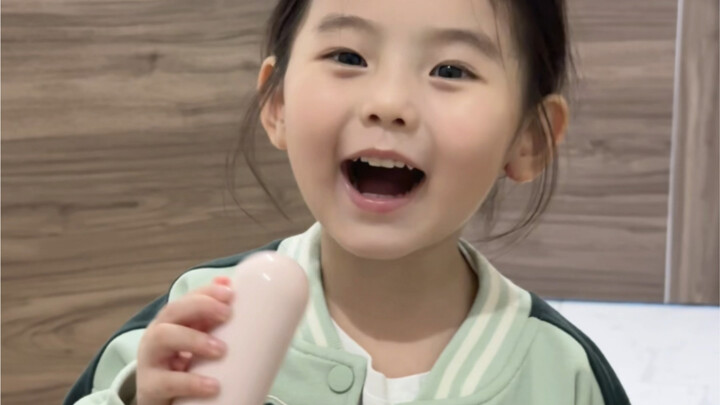 Now, here’s a heartfelt performance from the Chinese Song Library—please enjoy!