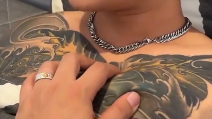 ลูกจ๋า ช่วงนี้หนูตัวใหญ่ขึ้นอีกแล้วนะ แม่มาลูบๆ หน่อย!