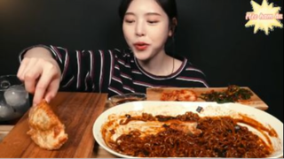 Há cảo với mì Chapapuri cay phần 7 #mukbang