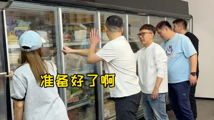 You Can’t Imagine How Much a Northeastern Mom Who Loves Cooking Actually Stores in Her Fridge