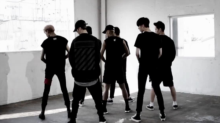 【GOT7】手过头顶就切歌